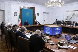 پزشکیان: برخی جریانات رسانه‌ای و صاحبان تریبون‌های رسمی به‌صورت بی‌امان در حال تخریب دولت هستند 