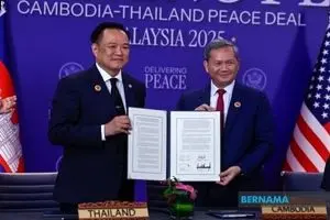 امضای توافق آتش‌بس تایلند و کامبوج در حضور ترامپ