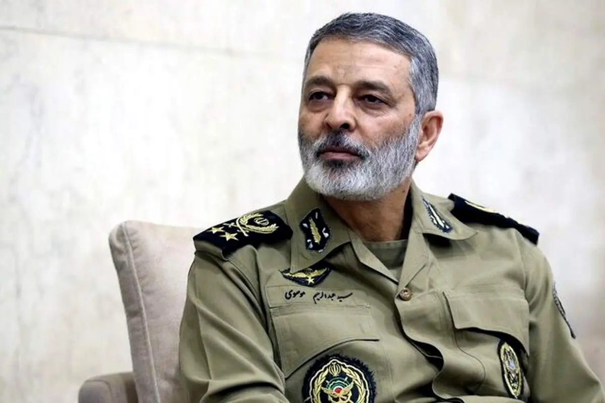 فرمانده کل ارتش: تیراندازی به چند شیء پرنده انجام شد