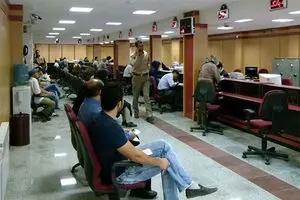 برخی بانک‌ها جریمه دیرکرد اقساط وام‌ها را می‌بخشند