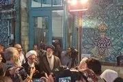 عکس از برادر رهبری پای صندوق رای + ببینید 