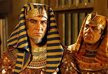 چهره پیر شده همسر زلیخا در سریال یوسف پیامبر را ببینید