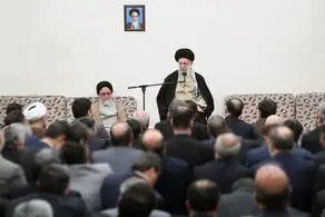 رهبر انقلاب: همکاری وزارت اطلاعات با دولت به معنای انجام کار خوب اطلاعاتی است| تنها راه‌حل مشکلات، پایبندی به مبانی انقلاب است