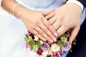 این پیرزن 115 ساله بعد یکسال ناز کردن به خواستگاری پیرمرد 70 ساله بله گفت/ عکس