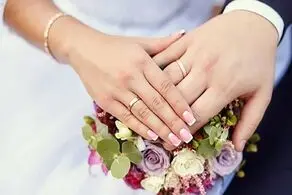 این پیرزن 115 ساله بعد یکسال ناز کردن به خواستگاری پیرمرد 70 ساله بله گفت/ عکس