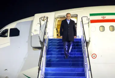 پزشکیان به قزاقستان رسید 