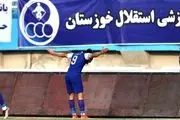 ستاره لیگ استقلال را شوکه کرد / ترک جلسه وسط مذاکره!
