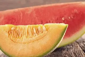 چرا خربزه را قاتل سنگ کلیه می‌نامند؟