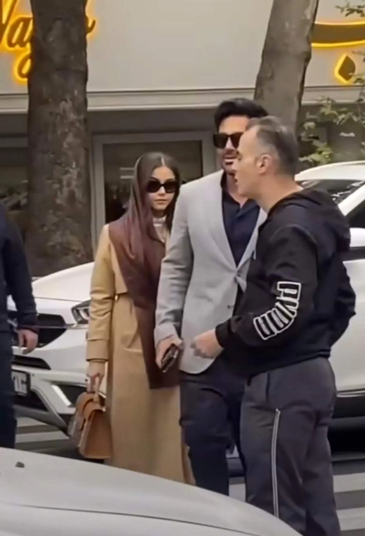 محمدرضا گلزار و آیسان آقاخانی در شمشک/ عکس دونفره