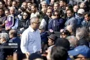 دود گرفتن بازیگر جوان در مراسم خاکسپاری آتیلا پسیانی همه را شوکه کرد!/ عکس