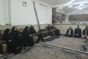 دیدار دختر رئیس جمهور با خانواده دانش‌ آموزان جانباخته کرمانی 