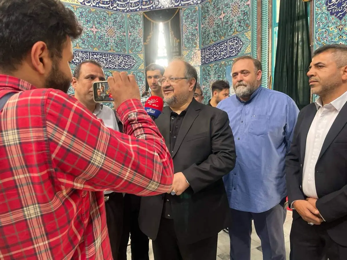 محمد شریعتمداری در انتخابات شرکت کرد