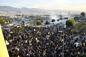 درگیری در لبنان بالا گرفت/ ارتش گاز اشک آور پرت کرد 