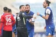 سوت دربی در دهان بهترین داور حال حاضر فوتبال ایران!