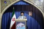 انتقاد تند یک امام جمعه از داوری زنان در مسابقات فوتبال!