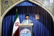 انتقاد تند یک امام جمعه از داوری زنان در مسابقات فوتبال!