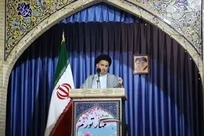 انتقاد تند یک امام جمعه از داوری زنان در مسابقات فوتبال!