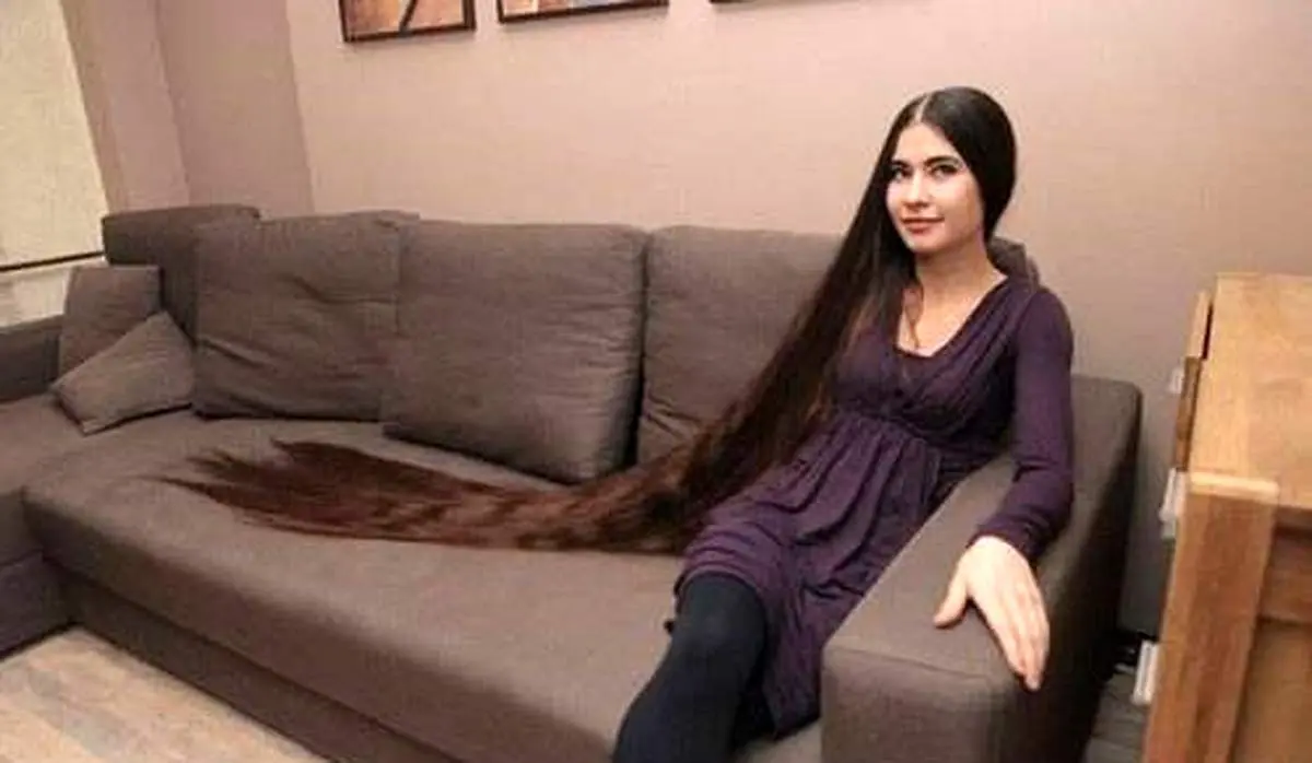 دختری با موهای بلند چند متری! +عکس
