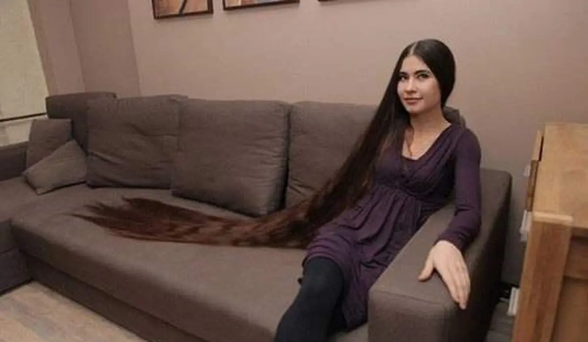 دختری با موهای بلند چند متری! +عکس