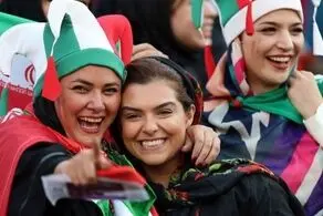 استادیوم فوتبال جای زنان نیست، چون مردها حرفهای رکیک می زنند، مواد دخانی هم می‌کشند