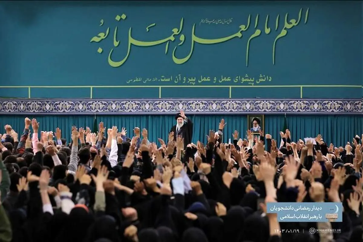 امروز در بدنه دولت کسانی مشغول کار هستند که تا چند سال پیش مثل شما در همین جلسه شرکت و سخنرانی کردند