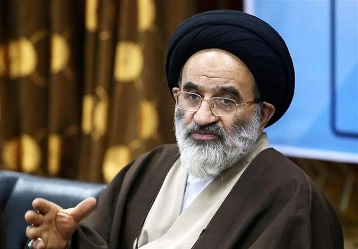 نوجوانان فضای مجازی را در کف خیابان در تجمعات دیدیم| روحانیت از صحنه خارج نمیشود