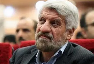 صادق آهنگران طلای زنش را فروخت!