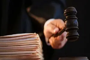 اموال ۴۰ نفر از خائنین به وطن توقیف و ضبط شد