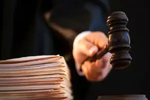 هدایت یک کشتی خصوصی به سمت ایران با حکم قضایی