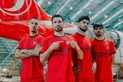 فخر‌فروشی ترابی و اسماعیلی‌فر به پرسپولیس با لباس جدید تراکتور !