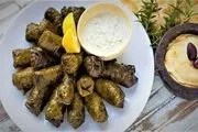 طرز تهیه دلمه برگ مو خوشمزه ؛ غذای محبوب‌ فصل بهار