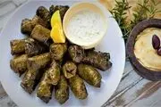 طرز تهیه دلمه برگ مو خوشمزه ؛ غذای محبوب‌ فصل بهار