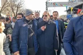 محسن رضایی پرچم به‌ دست آمد، سردار قاآنی با تیپ متفاوت + ببینید 