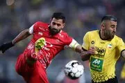 درگیری گلزن با چند پرسپولیسی و اعتراض به داوری در نیمه اول