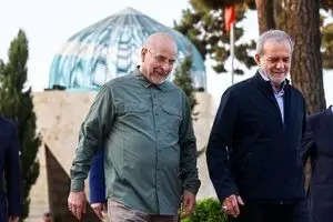 خداقوت مسعود پزشکیان به قالیباف