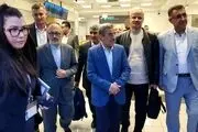 تیپ و استایل محمود احمدی نژاد در مجارستان + عکس