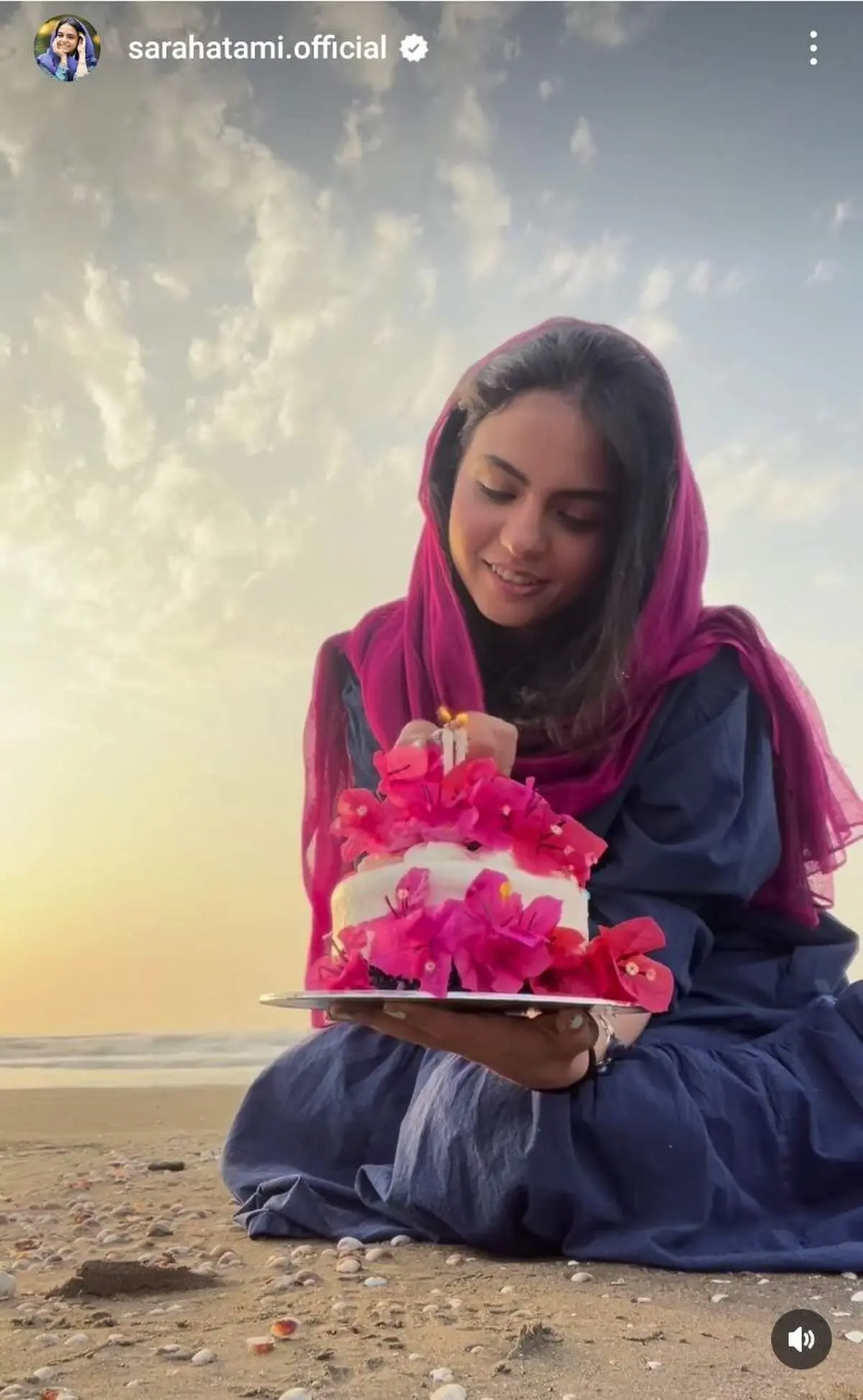 تبریک متفاوت خواننده آنور آبی برای مائده زخم کاری!/ عکس