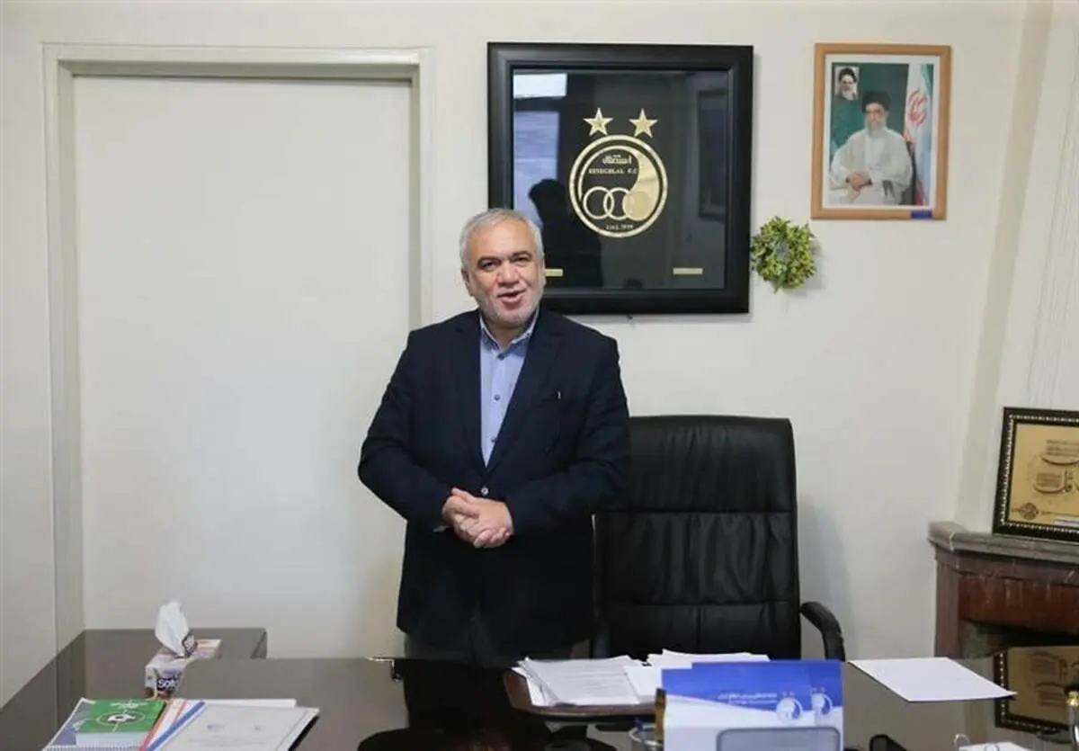 منظور مدیر عامل استقلال کیست؟/ چه کسی خط می‌دهد تا فتح‌الله‌زاده را بکوبند؟