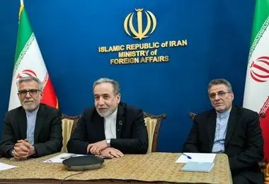 نشست وبیناری عراقچی با سفرا و رؤسای نمایندگی‌های ایران در قاره آسیا 