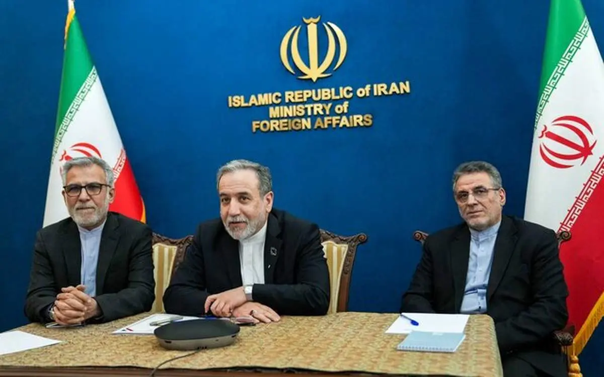 نشست وبیناری عراقچی با سفرا و رؤسای نمایندگی‌های ایران در قاره آسیا 