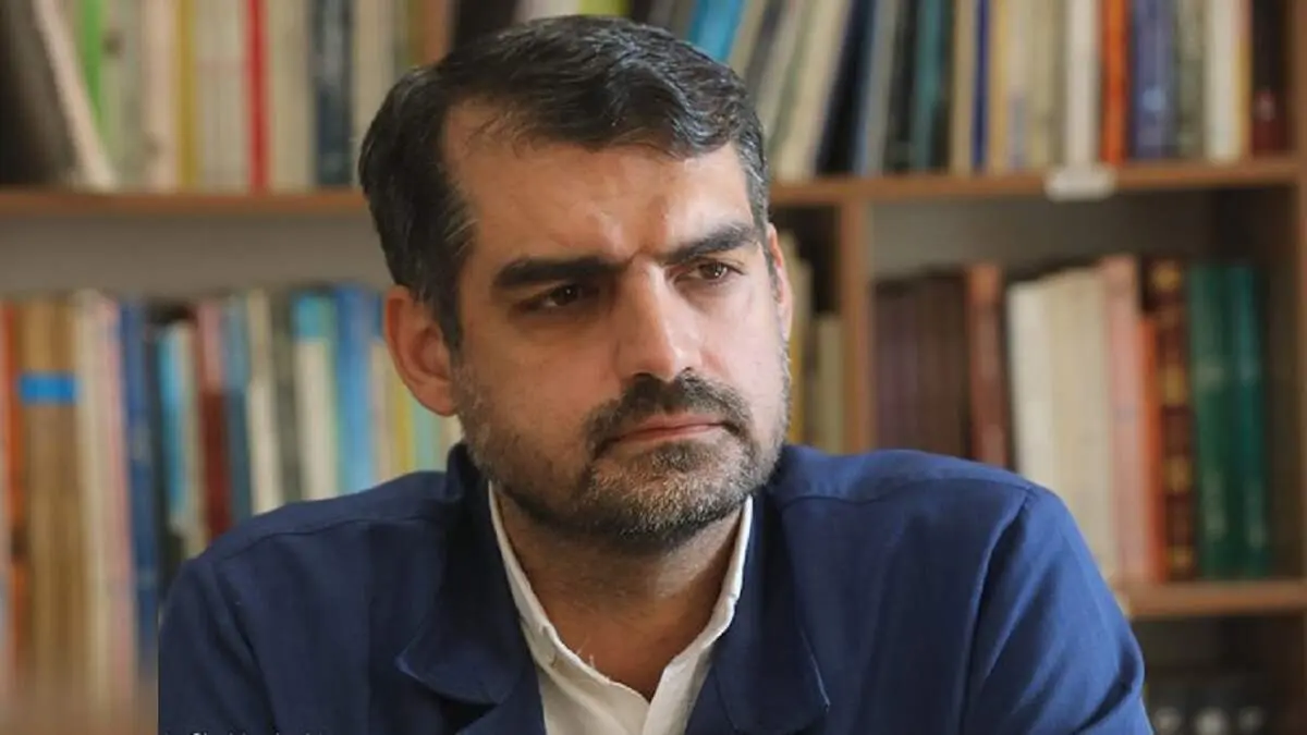 حمله عجیب نماینده قم به شورای نگهبان: زیر باد کولر نشستید ...