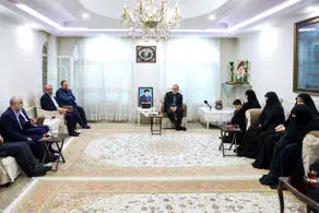 دیدار مسعود پزشکیان با خانواده شهدای خدمت 