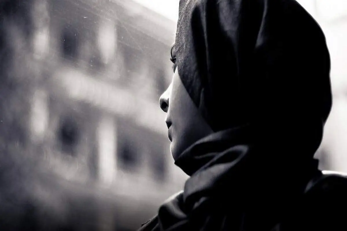 زن صیغه‌ای: عکس صدها دختر و زن دیگر در گوشی شوهرم بود!