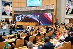 عقب نشینی نمی کنیم 