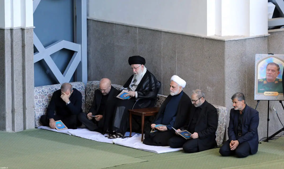 مراسم بزرگداشت مجاهد کبیر سیدحسن نصرالله و همراهان ایشان با حضور رهبری برگزار شد