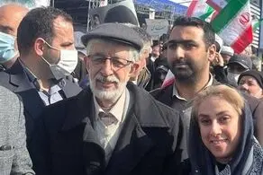 زن کم حجاب در کنار فعال سیاسی اصولگرا+عکس 