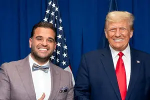 دیپلمات علف‌ فروش را بشناسید!