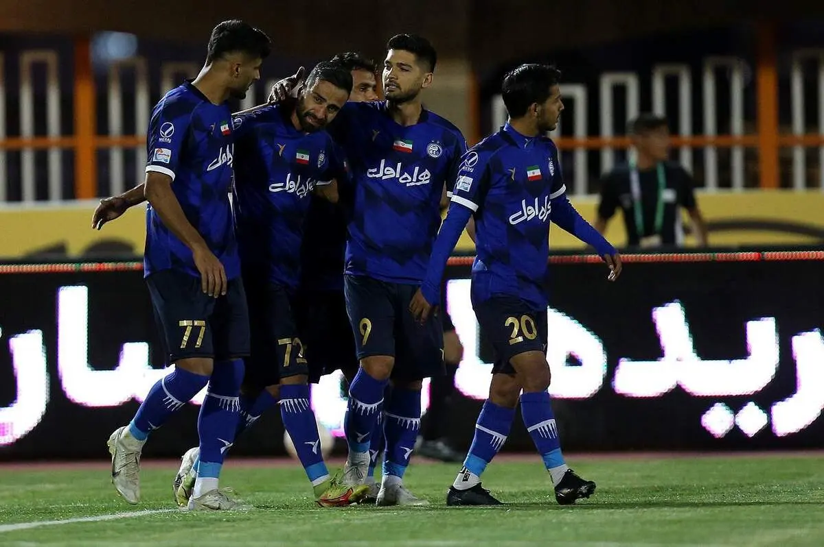 مشکل بزرگ فتح الله زاده برای پرداخت بدهی مهاجم استقلال!