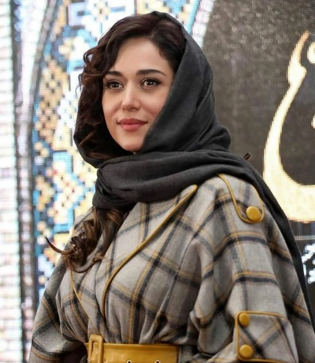 با دیدن چهره جدید پریناز ایزدیار شوکه میشوید!+ عکس