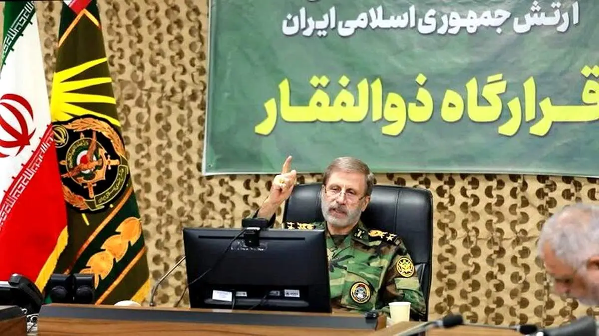 فرمانده کل ارتش: درصورت اقدام دشمن به اجرای عملیات زمینی، یک نفر هم نباید جان سالم به در ببرد